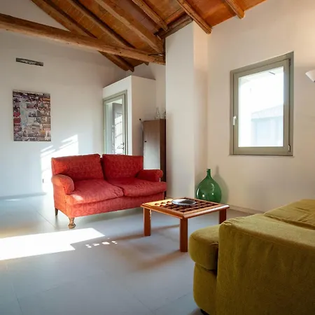 Guesthost - Lisignano Cozy With Parking * Agazzano