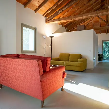 Guesthost - Lisignano Cozy With Parking Agazzano