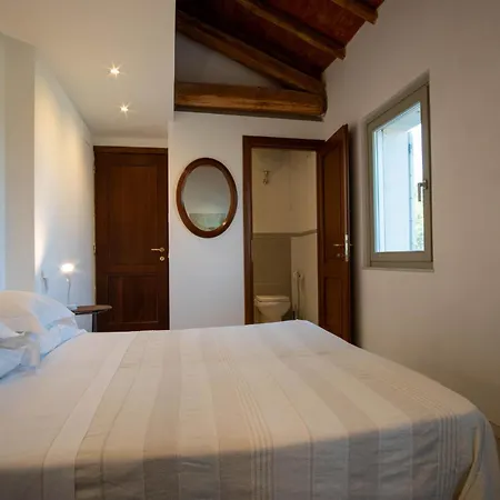 Guesthost - Lisignano Cozy With Parking شقة