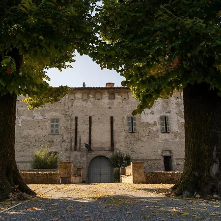 Guesthost - Lisignano Cozy With Parking شقة *